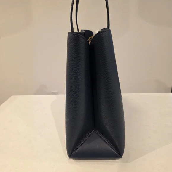 Michael Kors Navy Blue Tote Bag - Picture 2 of 7